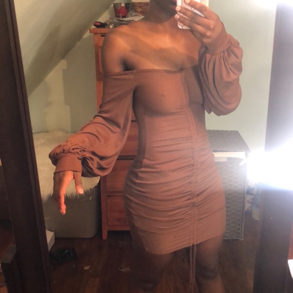 Brown Ribbed Balloon Sleeve Ruched 